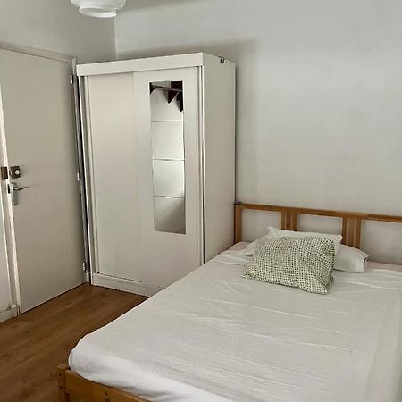 Апартаменты Habitacion Economica Фигерас Экстерьер фото